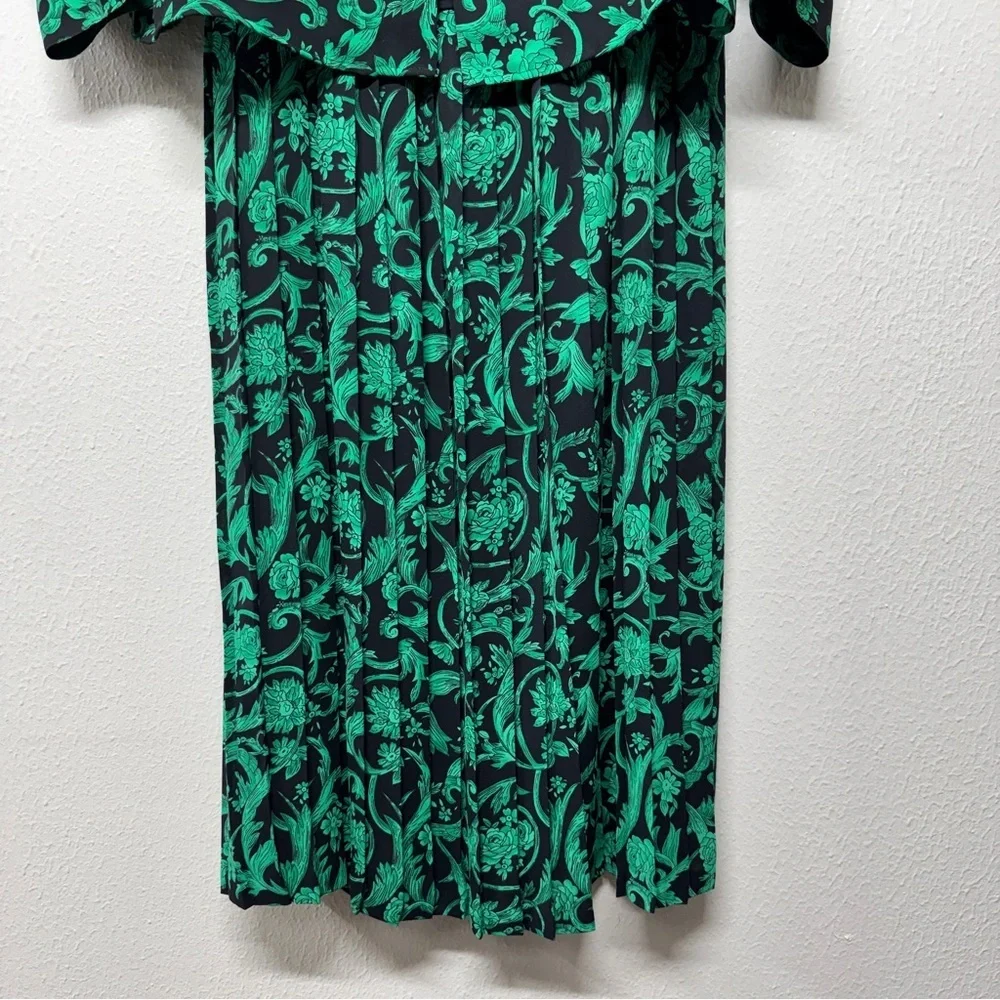 Vintage Leslie Fay Emerald Paisley Maxi Skirt Set with Long Sleeve Blouse